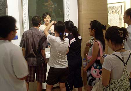 2008������������˫��չ